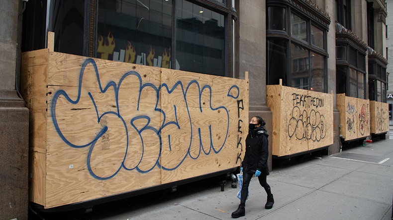 Closed shops (Sipa US/Alamy Stock Photo)