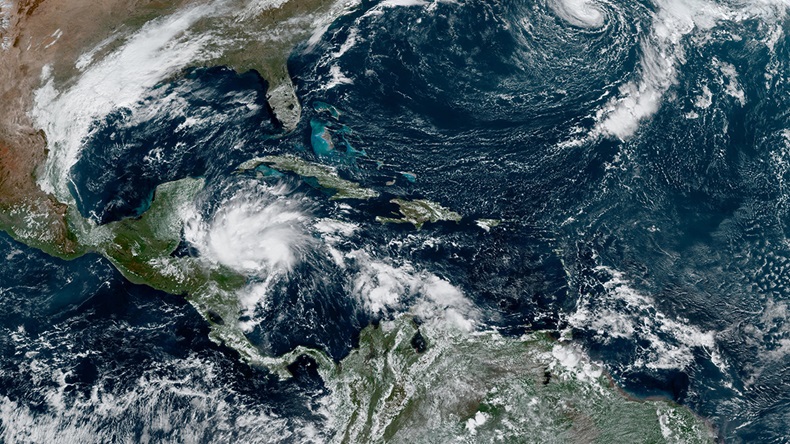 Hurricane Lisa (2022)