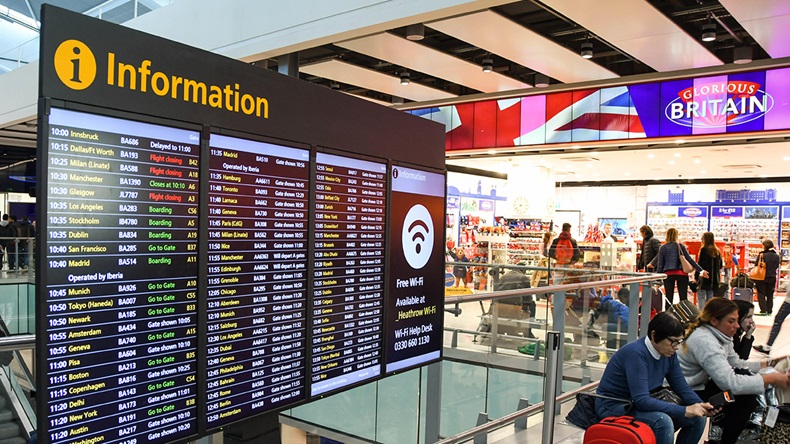 Departure board (Ceri Breeze/Alamy Stock Photo)