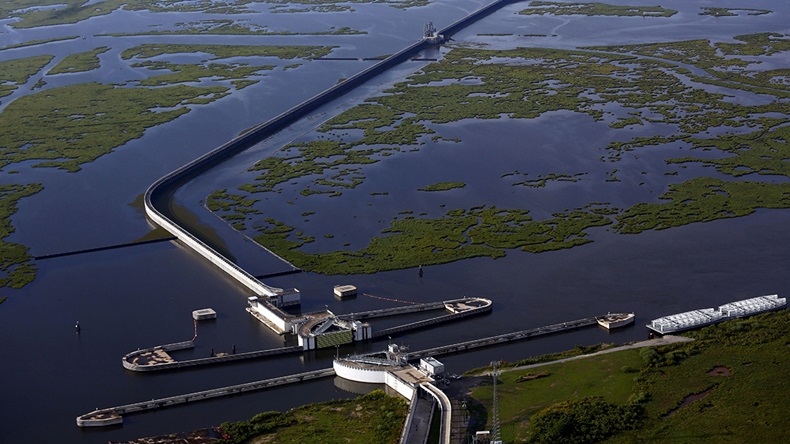 Surge barrier, New Orleans