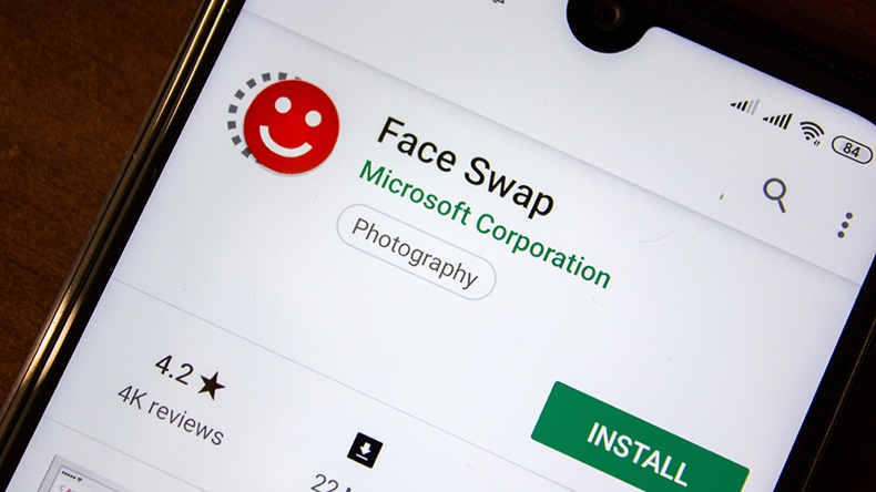  Sharaf Maksumov/Shutterstock.com