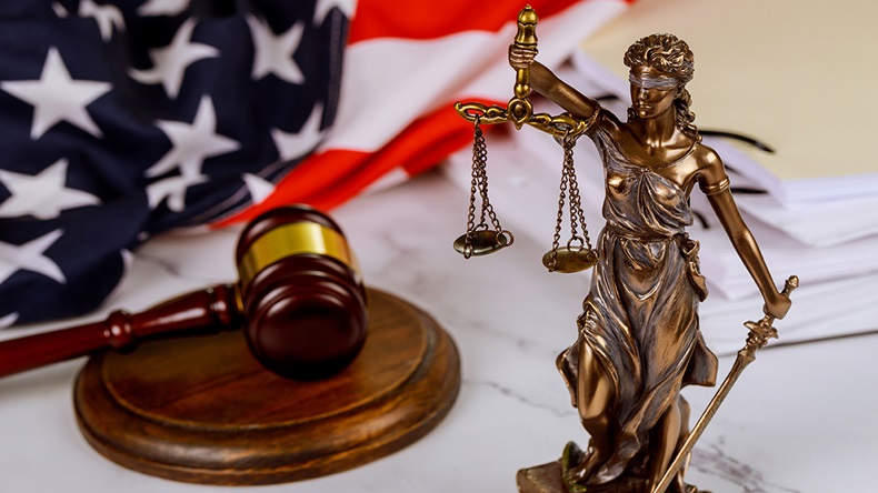 Gavel scales