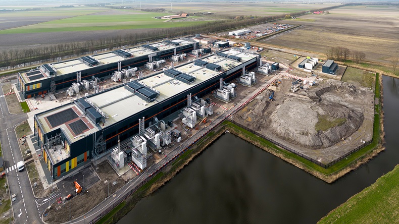 Data centre construction