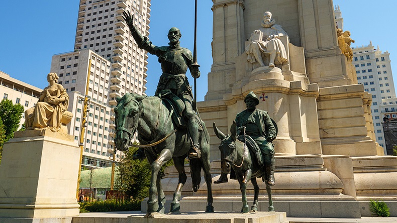Don Quixote statue, Madrid