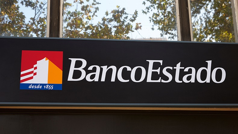 BancoEstado, Chile (Radharc Images/Alamy Stock Photo)