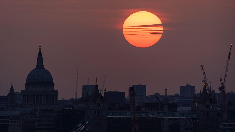 Britain heatwave (2022) (Guy Corbishley/Alamy Stock Photo)