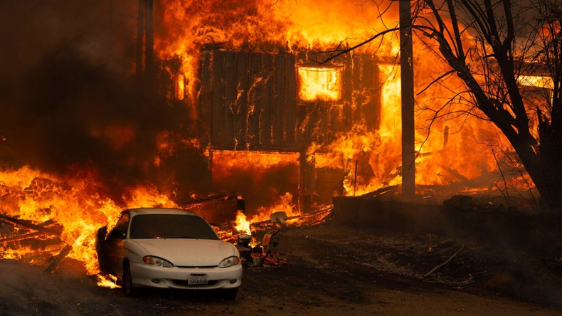 California Dixie fire (2021) (Sipa US/Alamy Stock Photo)