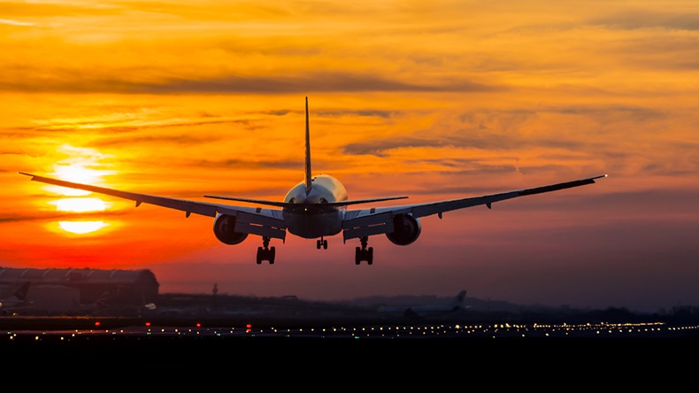 Aeroplane (Ian Schofield/Shutterstock.com)