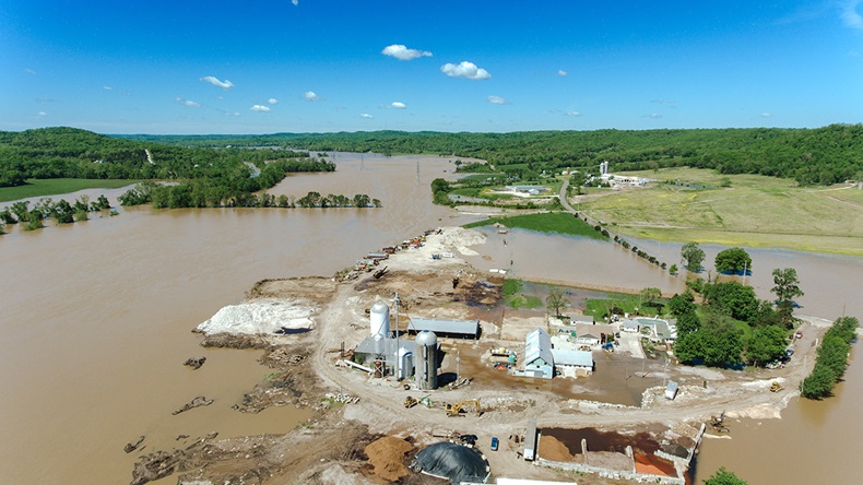 Missouri floods (2019) (Skatie Designs/Shutterstock.com)