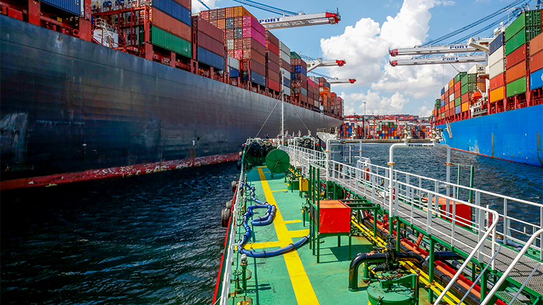 Ship refueling operation in port