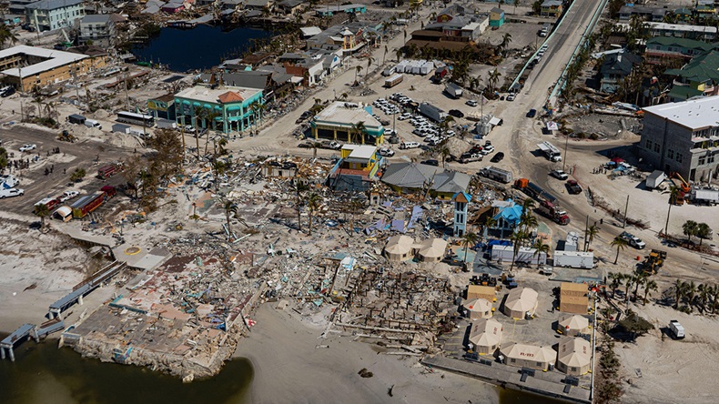 Hurricane Ian, Fort Myers beach
