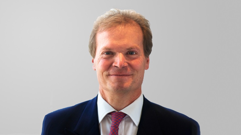 Richard Clapham, chief executive, Dual Group