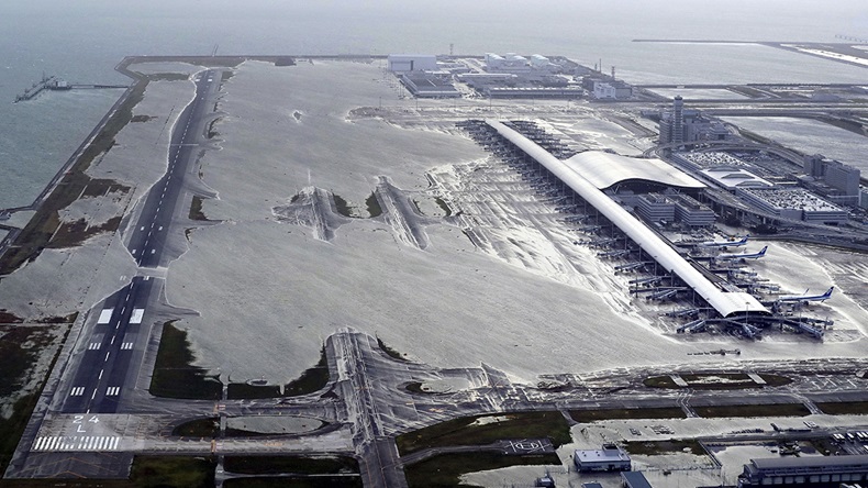 Typhoon Jebi (2018) (Kentaro Ikushima/Mainichi Newspaper via AP)